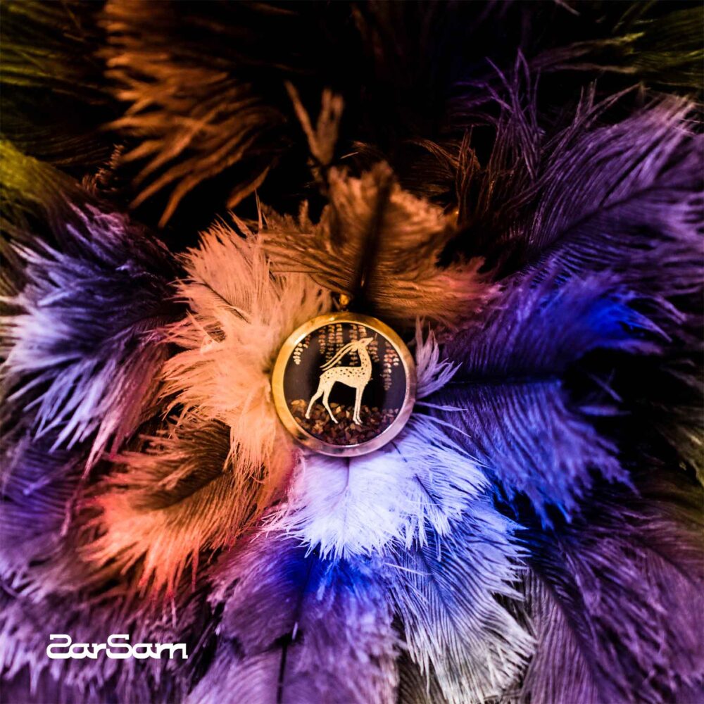 گردنبند زنانه غزال با ورق طلا و سنگ سری لاکت - 2