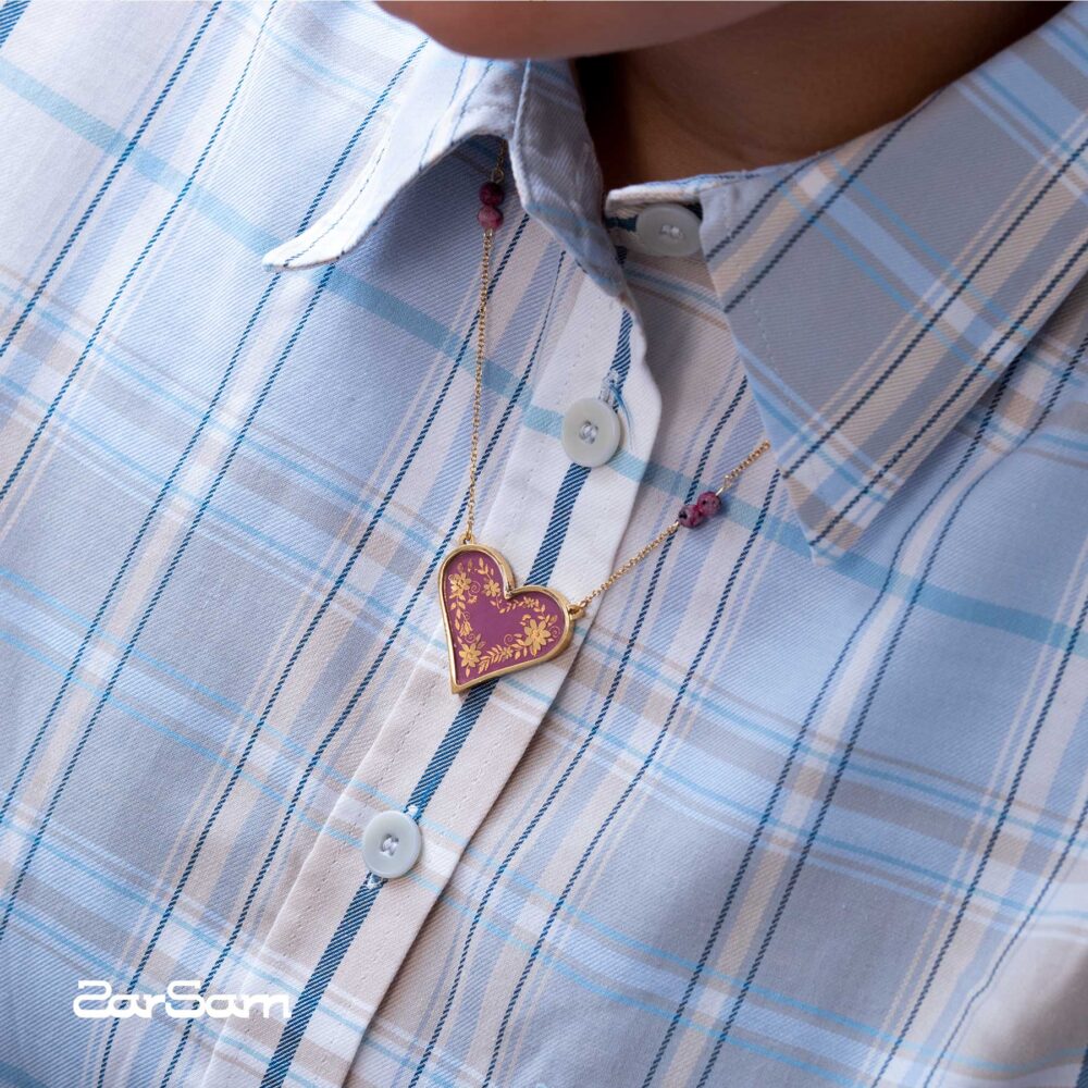 گردنبند زنانه بوستان گل با ورق طلا و زنجیر سری جانا - 3