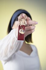 جاسوئیچی طلا زنانه مانلی سری مرجان - 2