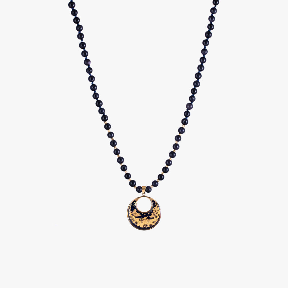 w-5-4.jpg گردنبند زنانه ماهرخ با ورق طلا و سنگ سری آیلا - 1