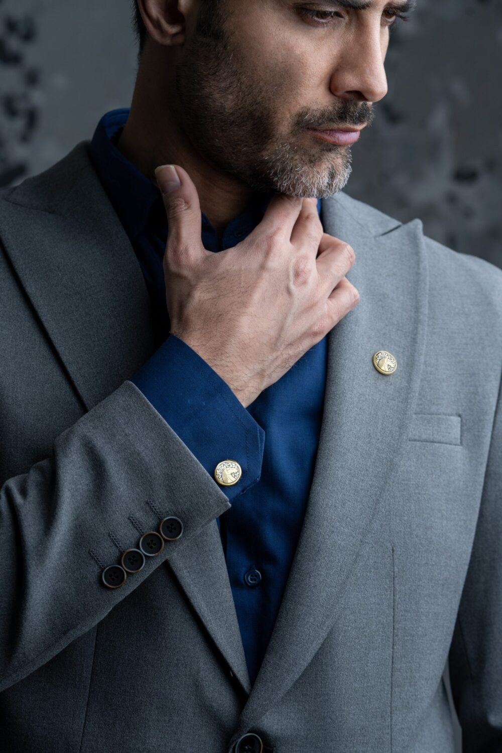 دکمه سردست مردانه اسب با ورق طلا سری فلک - 3