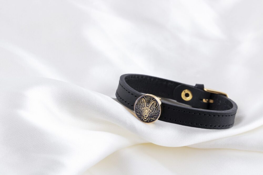 دستبند زنانه دی با ورق طلا و چرم سری سپهر - 4