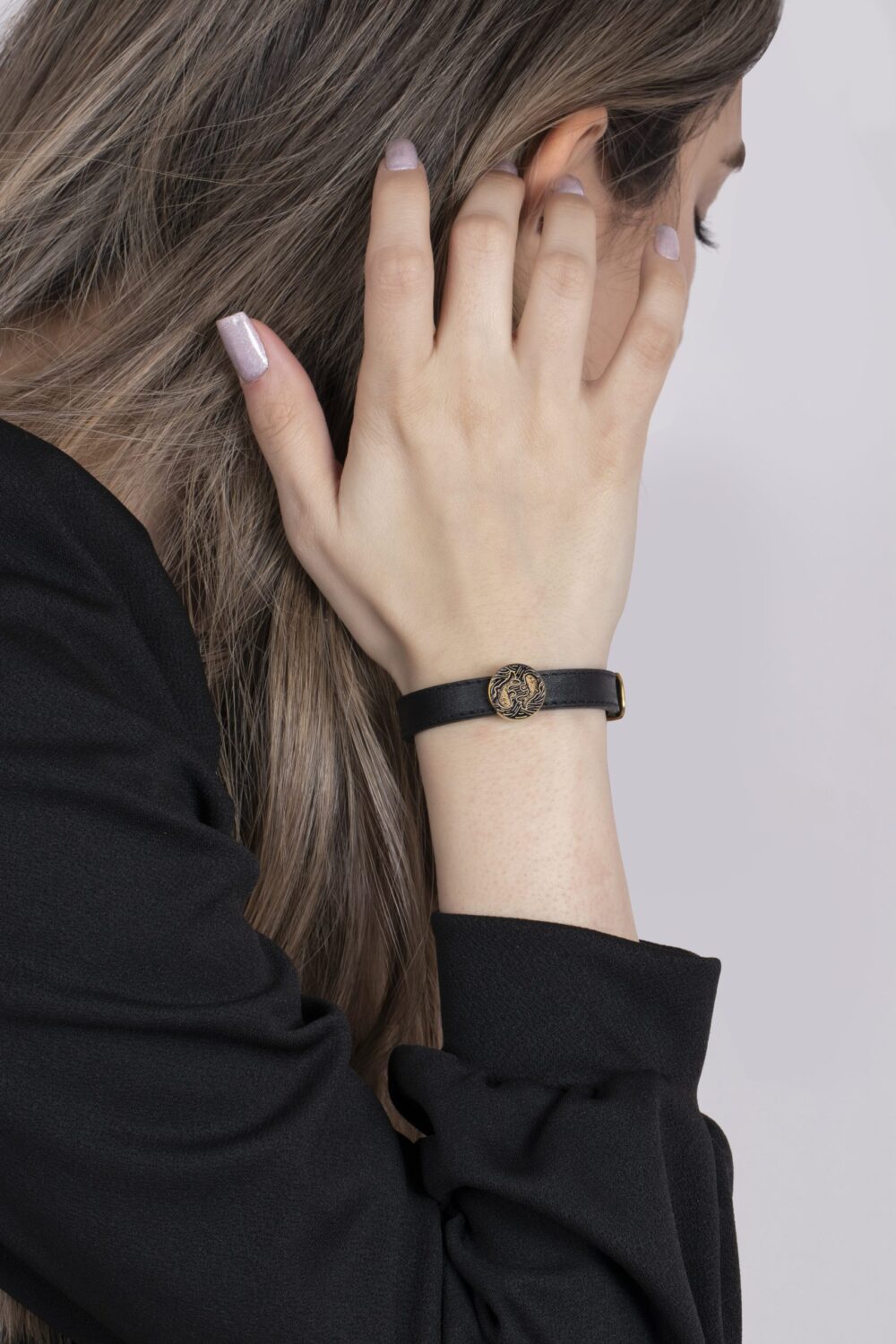 دستبند زنانه اسفند با ورق طلا و چرم سری سپهر - 2