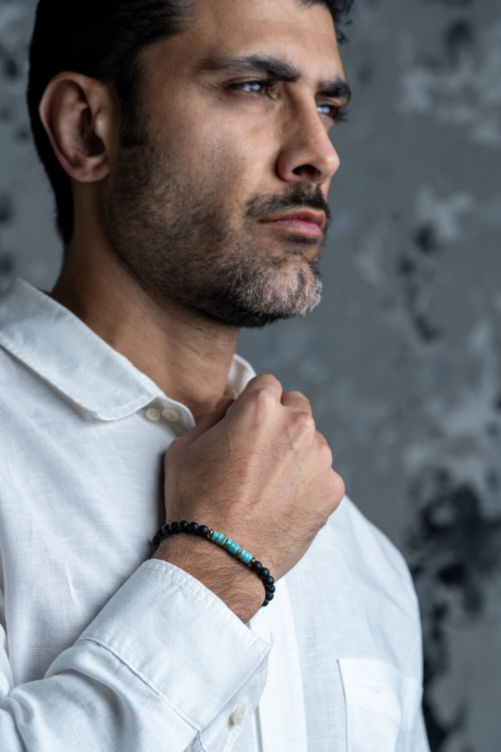 دستبند مردانه فیروزه با ورق طلا و سنگ سری آرتا - 2