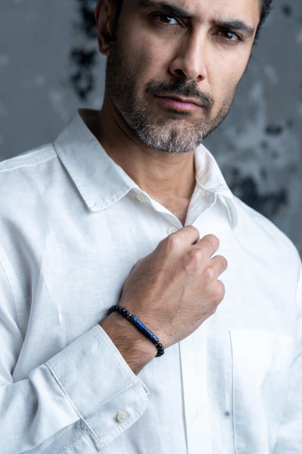 دستبند مردانه لاجورد با ورق طلا و سنگ سری آرتا - 2