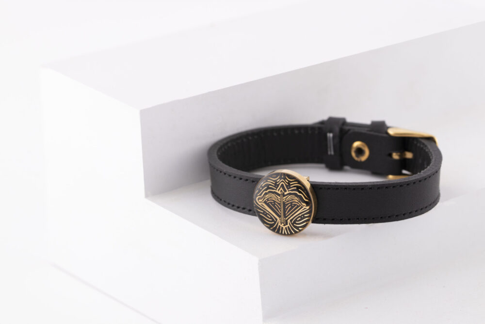 دستبند زنانه ورق طلا و چرم آذر سری سپهر - 2